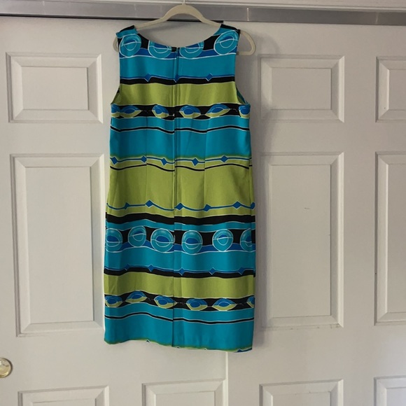 Sleeveless Dress Size 16 - Picture 3 of 5